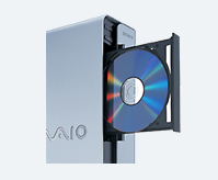 DVDスーパーマルチドライブを搭載。2層記録にも対応*